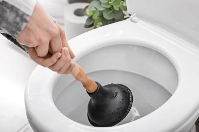 Tips atasi WC mampet