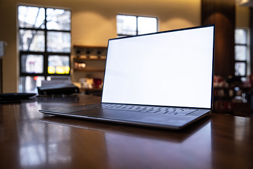 Cara Mempercepat Laptop Lemot: Penyebab dan Tips Atasi Laptop Anda